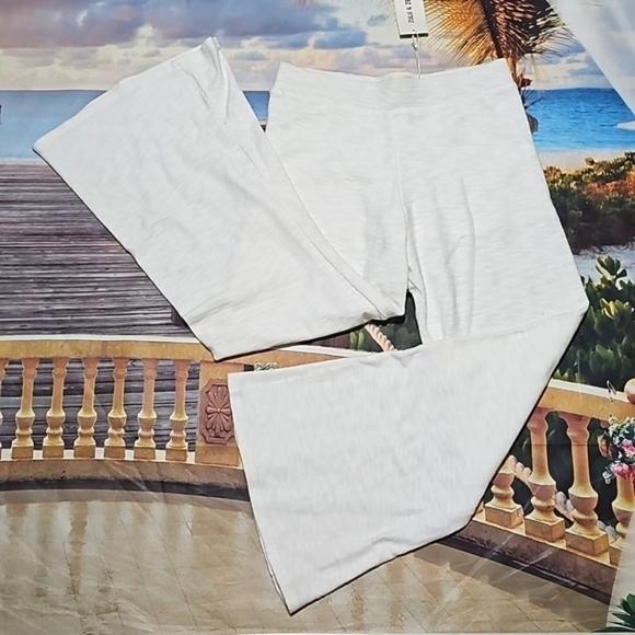 Zulu & Zephyr White‎ Flare High Waist Pants Size XS NWT - Picture 2 of 7